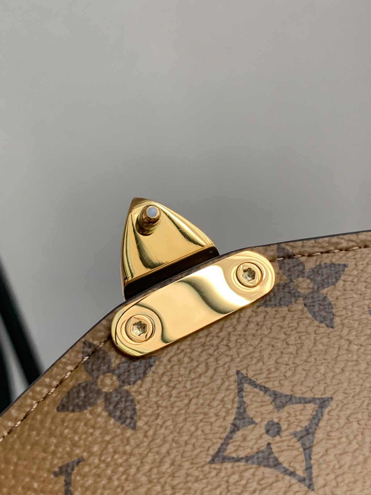 Pochette MEtis East West手袋M46280_16