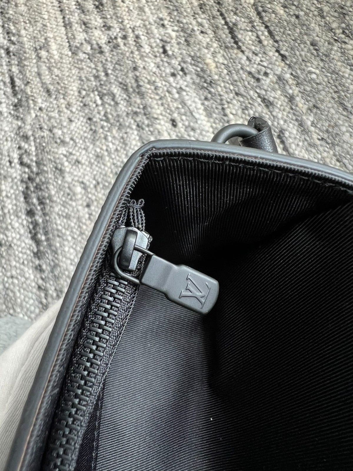 Steamer 迷你手袋 M81783_15