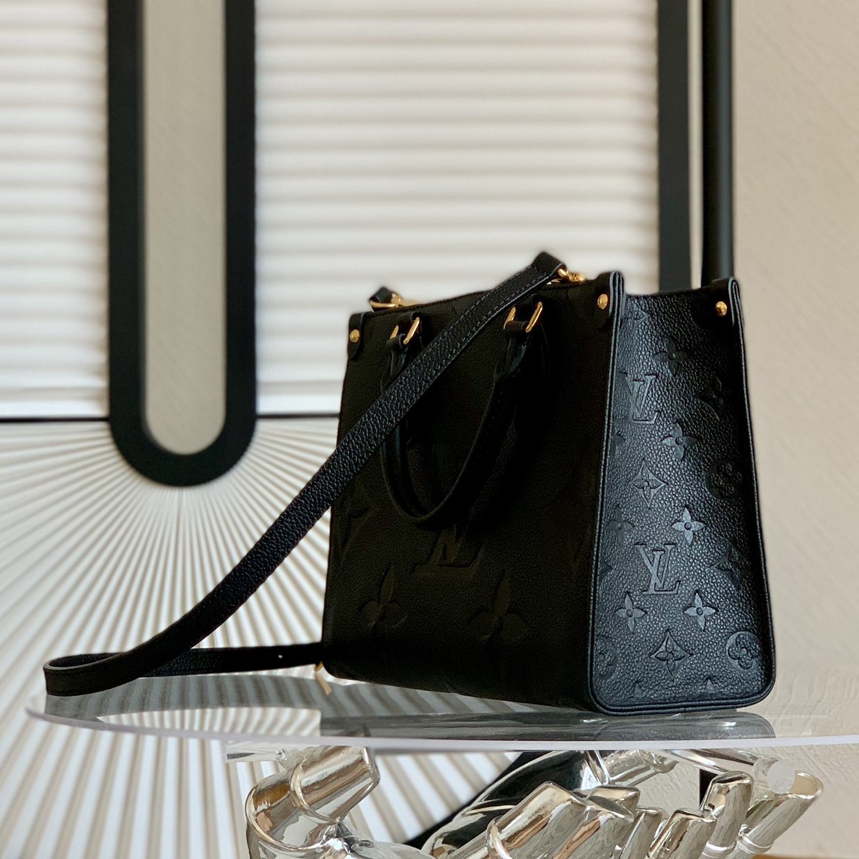 OnTheGo小號Tote包M45653_4