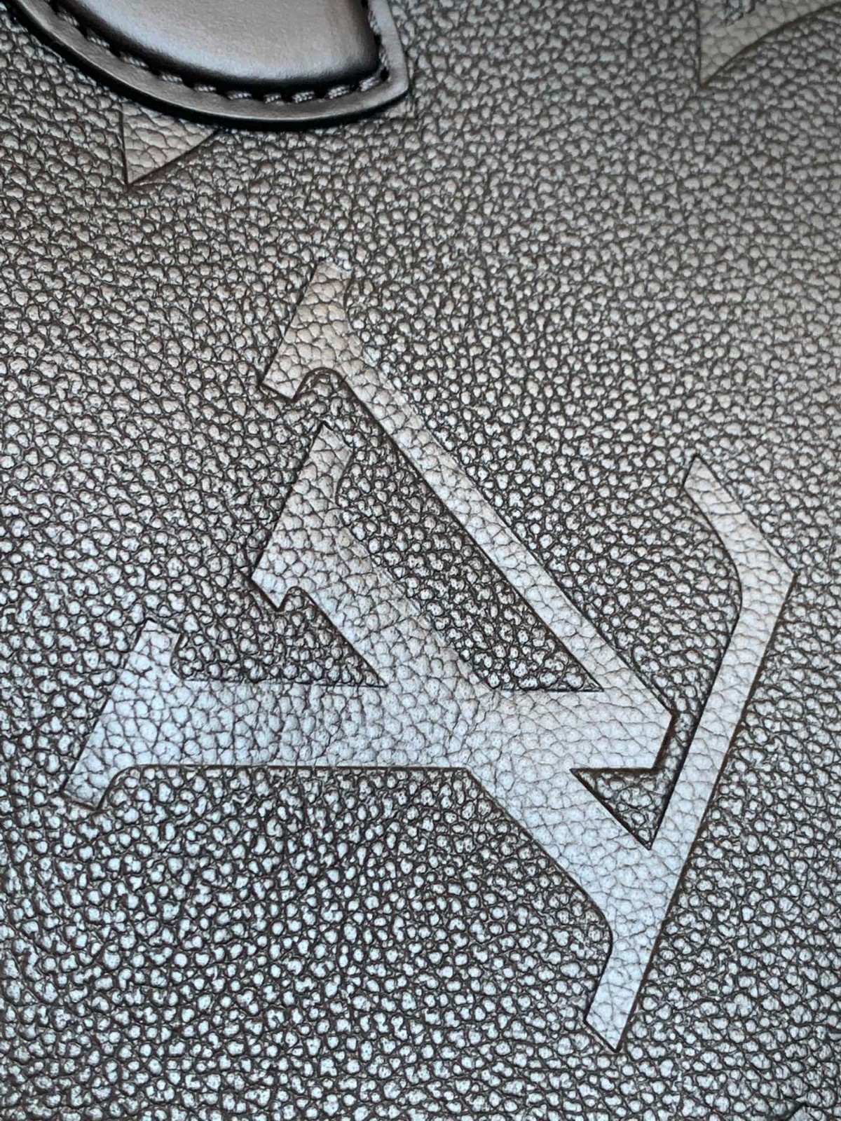 OnTheGo小號Tote包M45653_5