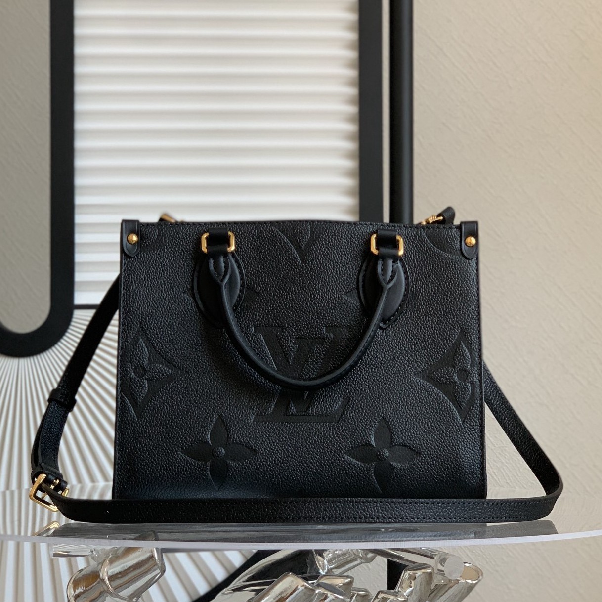 OnTheGo小號Tote包M45653_9