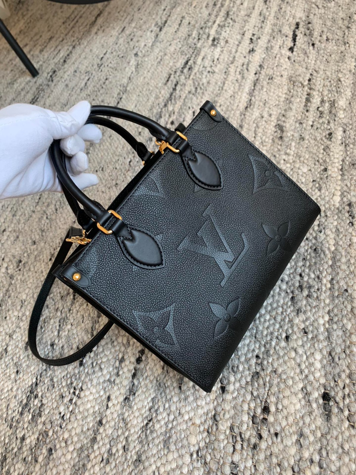 OnTheGo小號Tote包M45653_11