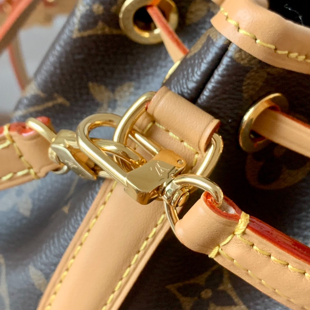 Nano Noe 手袋M81266_8