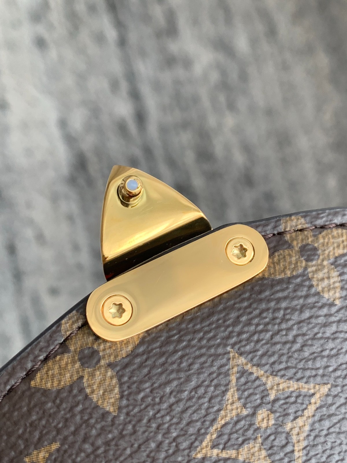 Pochette MEtis East West新款小郵差包M46279_13