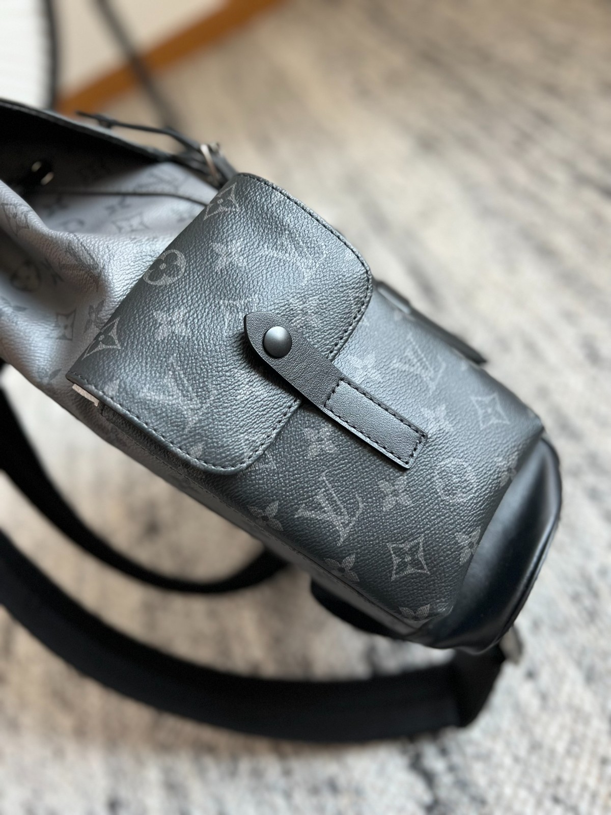 Christopher 小號雙肩包 M46331_8