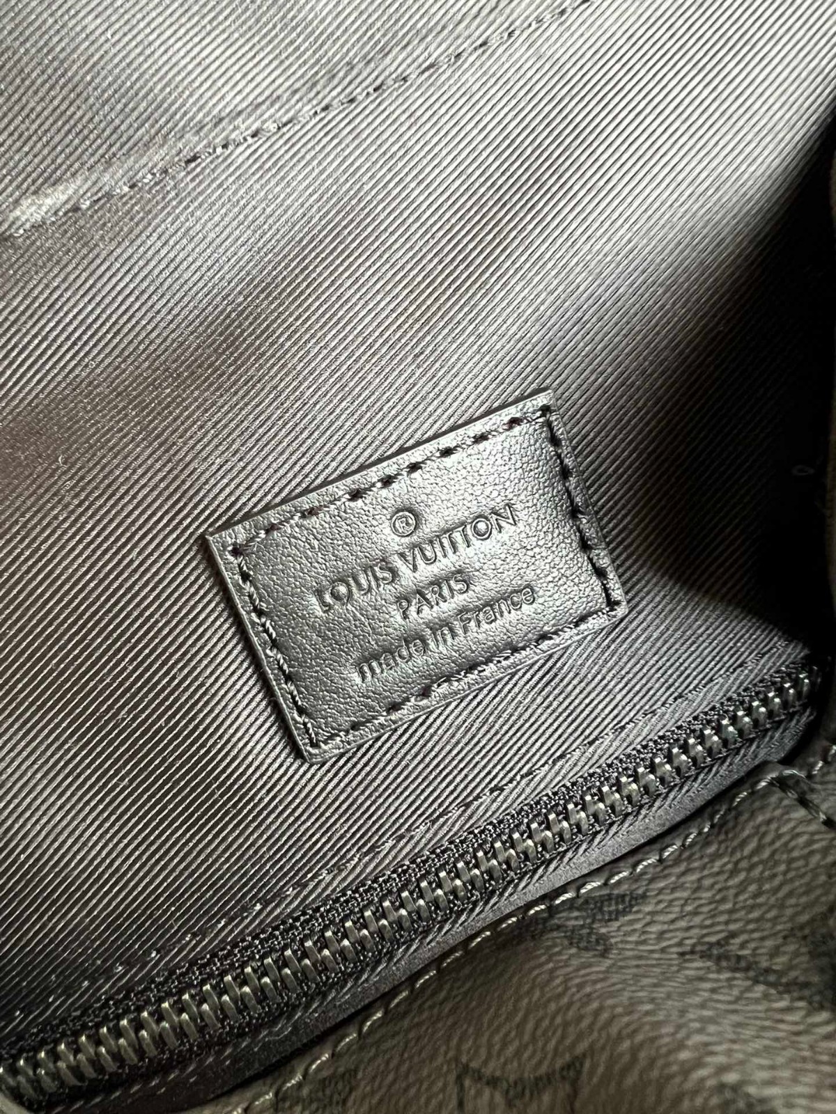 Christopher 小號雙肩包 M46331_17