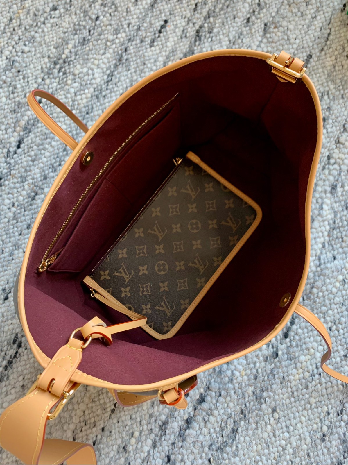 Carryall中號手袋 M46197_4