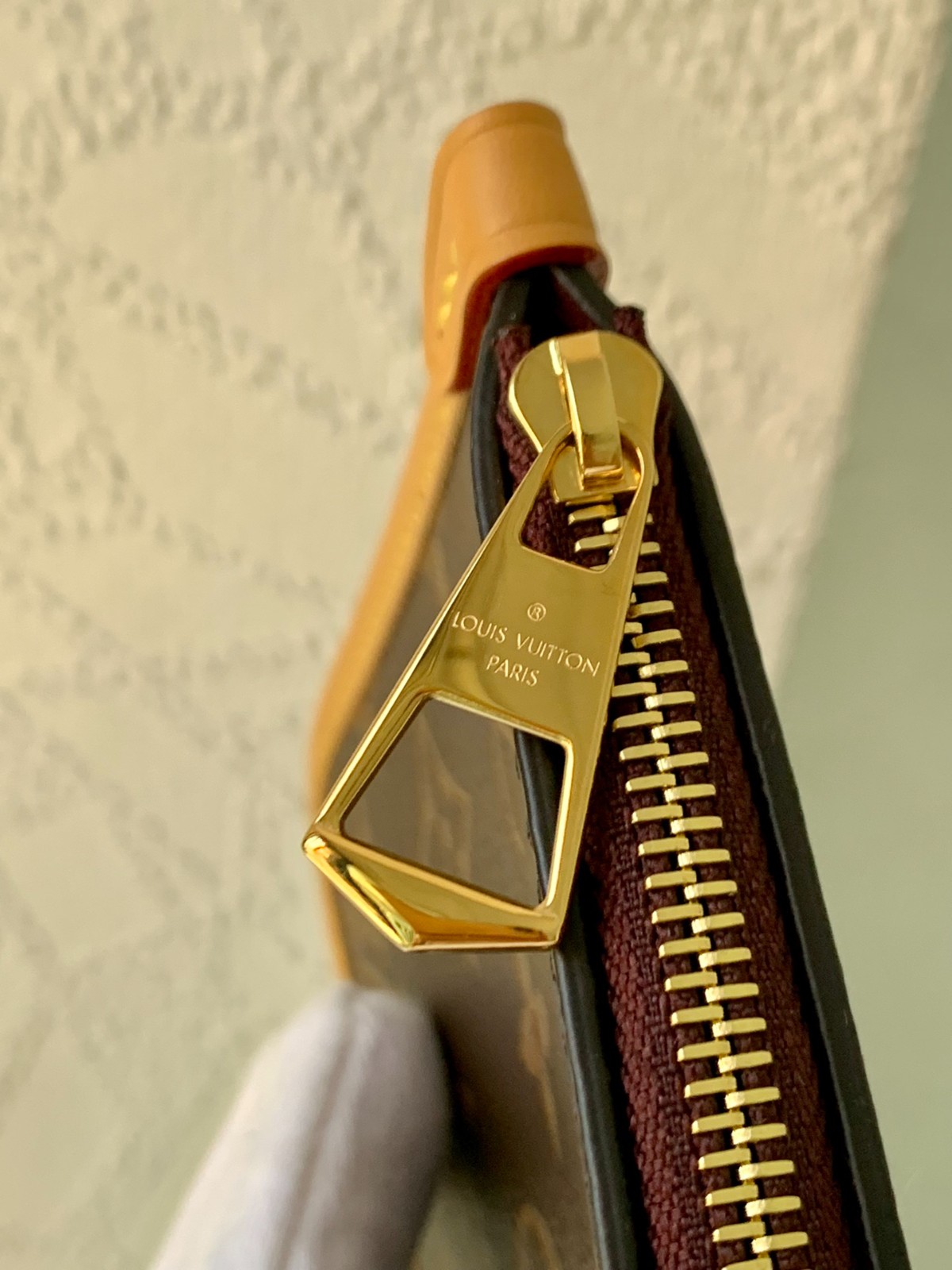 Carryall小號手袋M46203_16