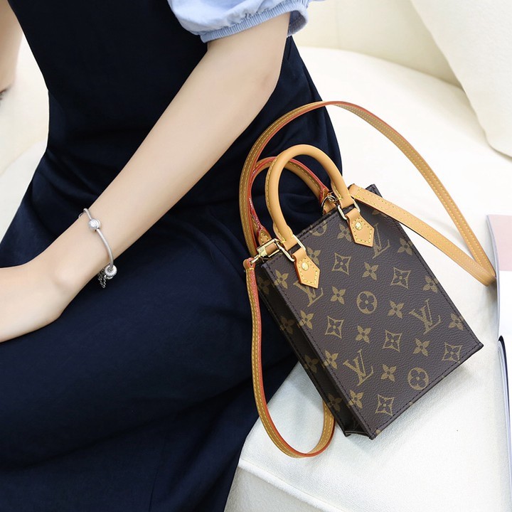 M69442 Petit Sac Plat_18