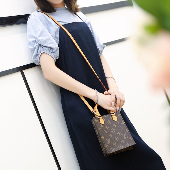 M69442 Petit Sac Plat_22