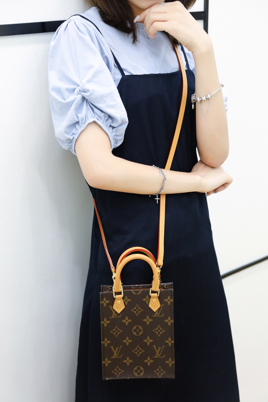 M69442 Petit Sac Plat_25