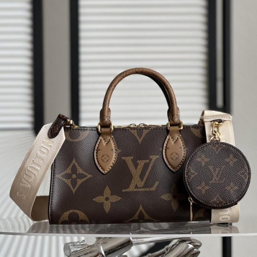 M46653 OnTheGo East West橫版_1