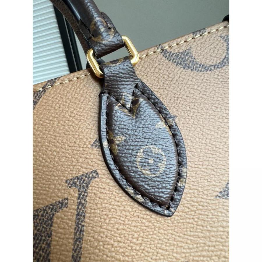 M46653 OnTheGo East West橫版_14