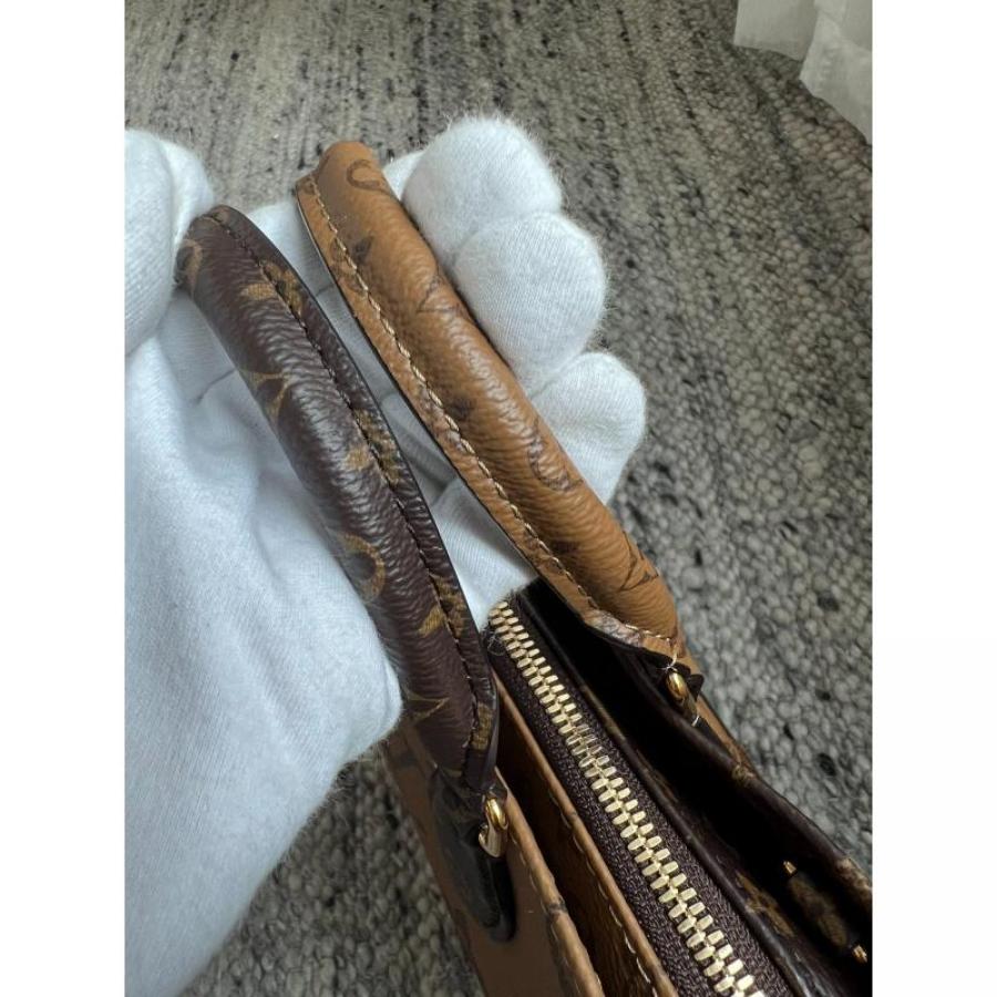 M46653 OnTheGo East West橫版_15