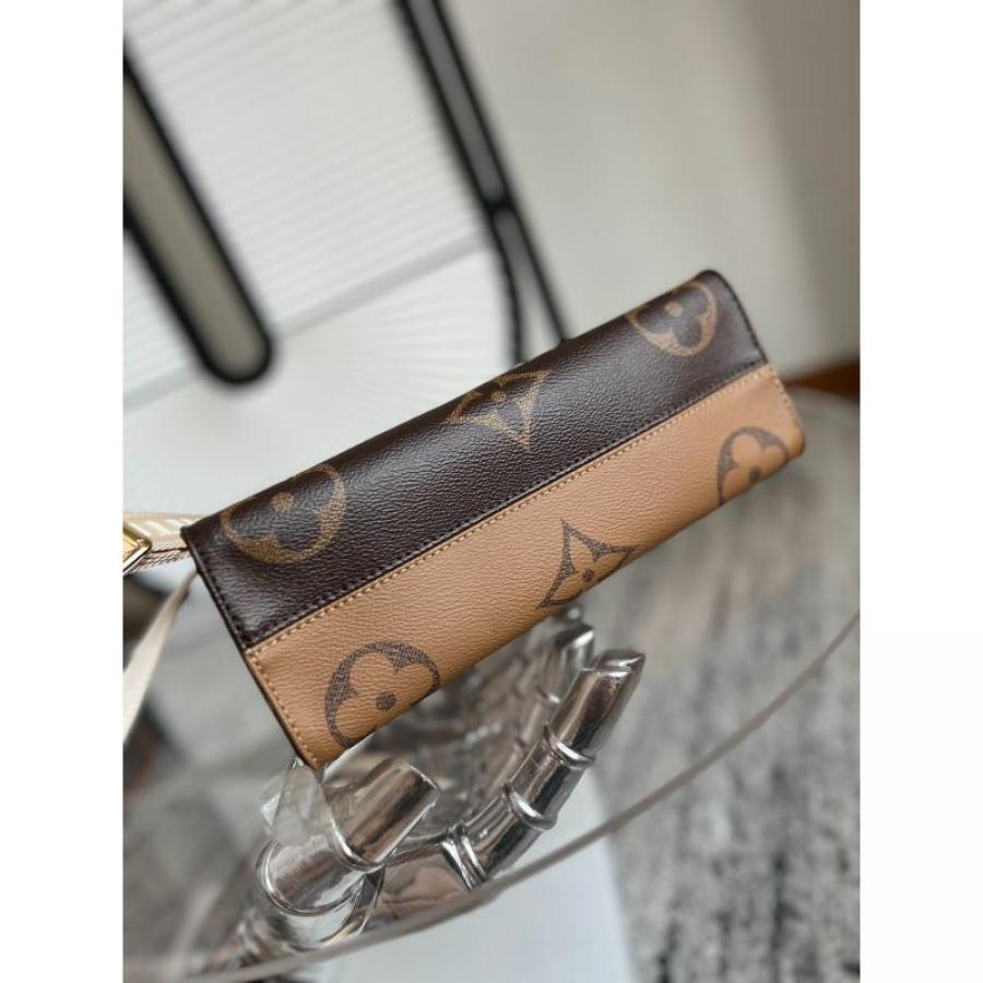 M46653 OnTheGo East West橫版_5