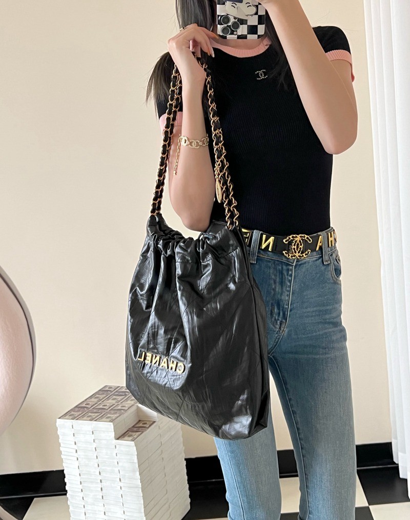 22Bag 褶皺小牛皮 黑色 中號_10