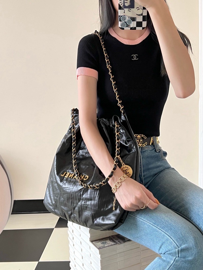 22Bag 褶皺小牛皮 黑色 中號_15