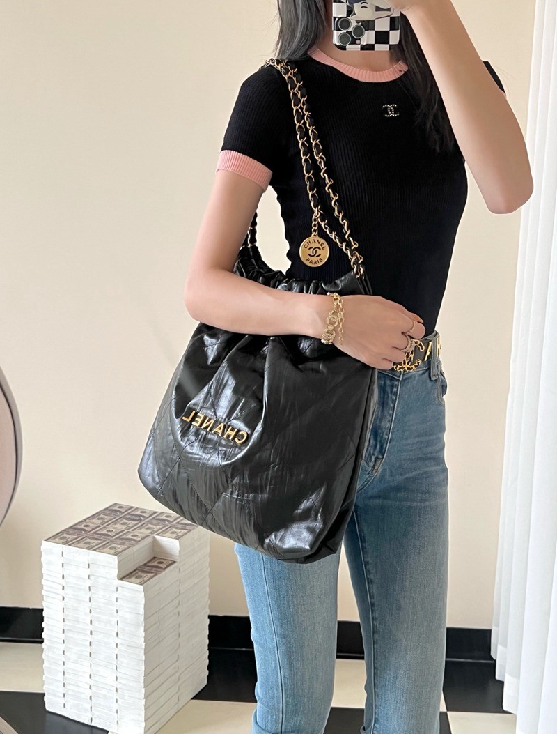 22Bag 褶皺小牛皮 黑色 中號_16