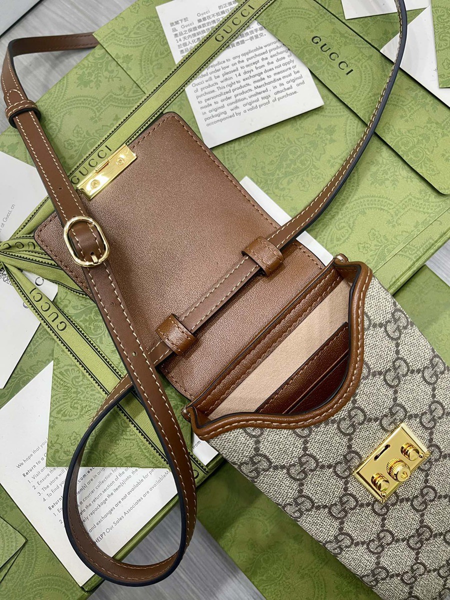 658229 鎖扣手機包_8