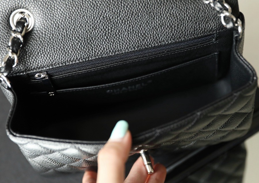 CF Mini 經典款 荔枝紋牛皮 黑銀_7
