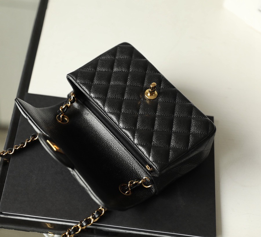 CF Mini 經典款 荔枝紋牛皮 黑金_5