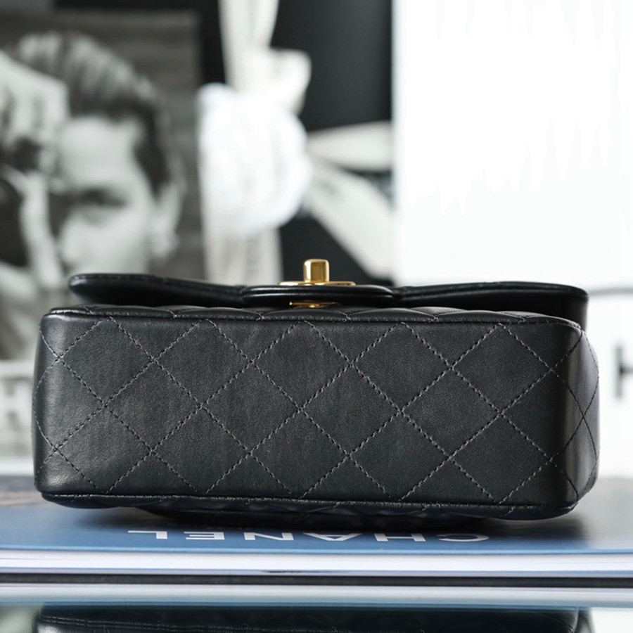 CF Mini 經典款 小羊皮 黑金_3