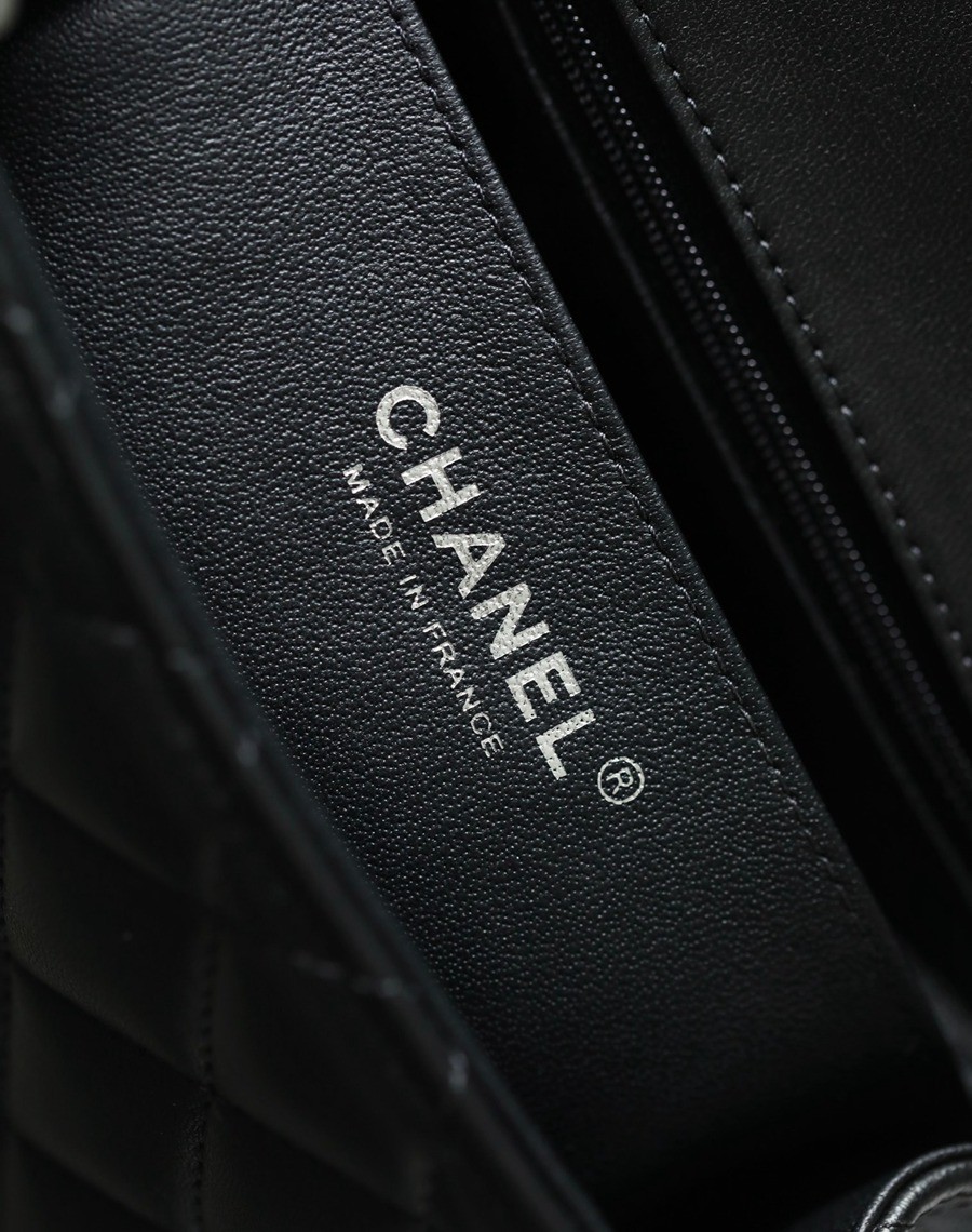 CF 經典款 方胖子 小羊皮 黑銀_7