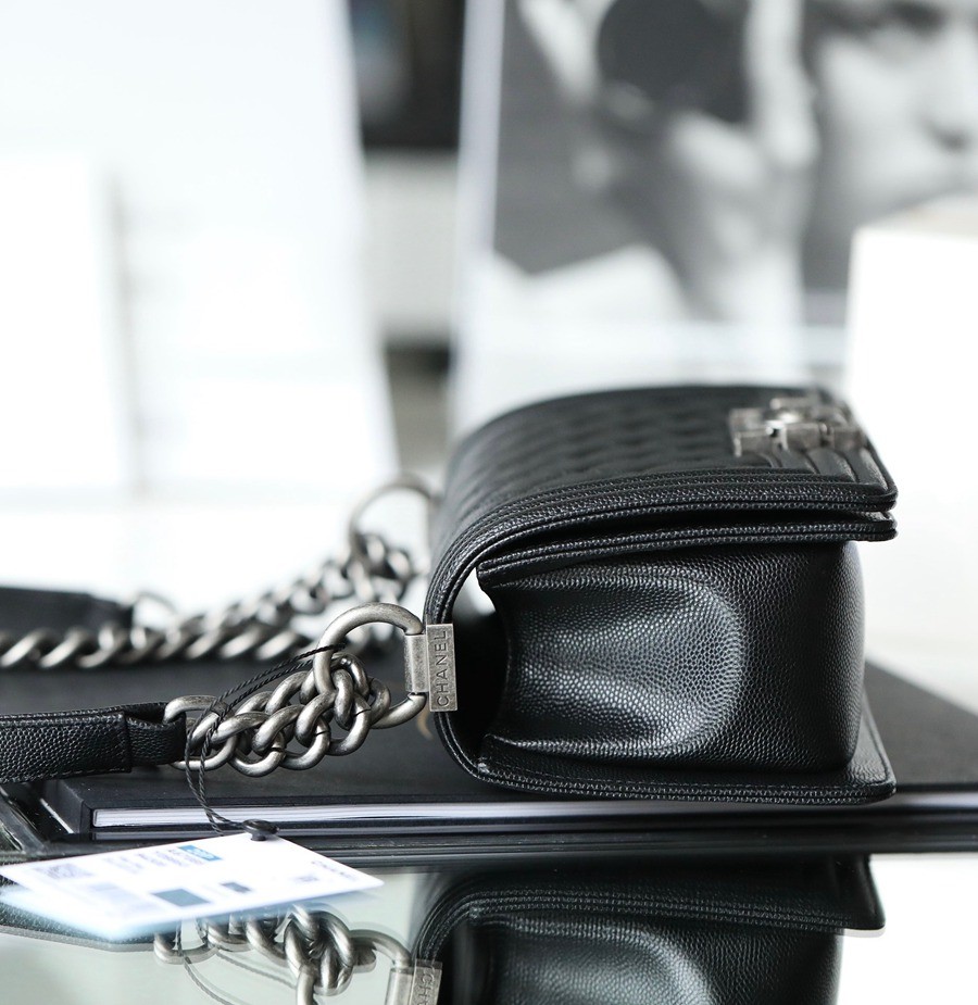 Leboy 荔枝紋牛皮 20 銀扣_6