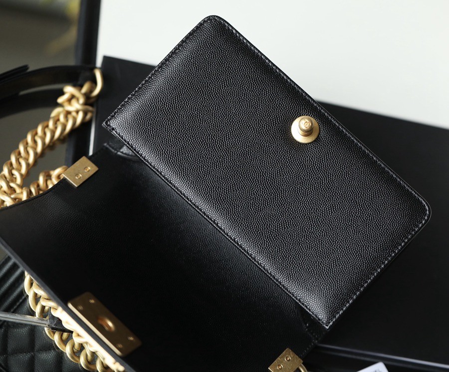 Leboy 荔枝紋牛皮 20 金扣_5