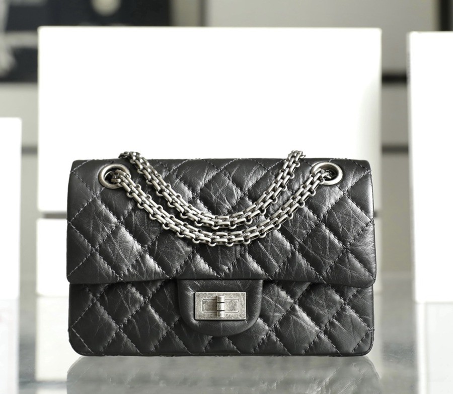 2.55 海綿皮牛皮20CM 銀扣_1