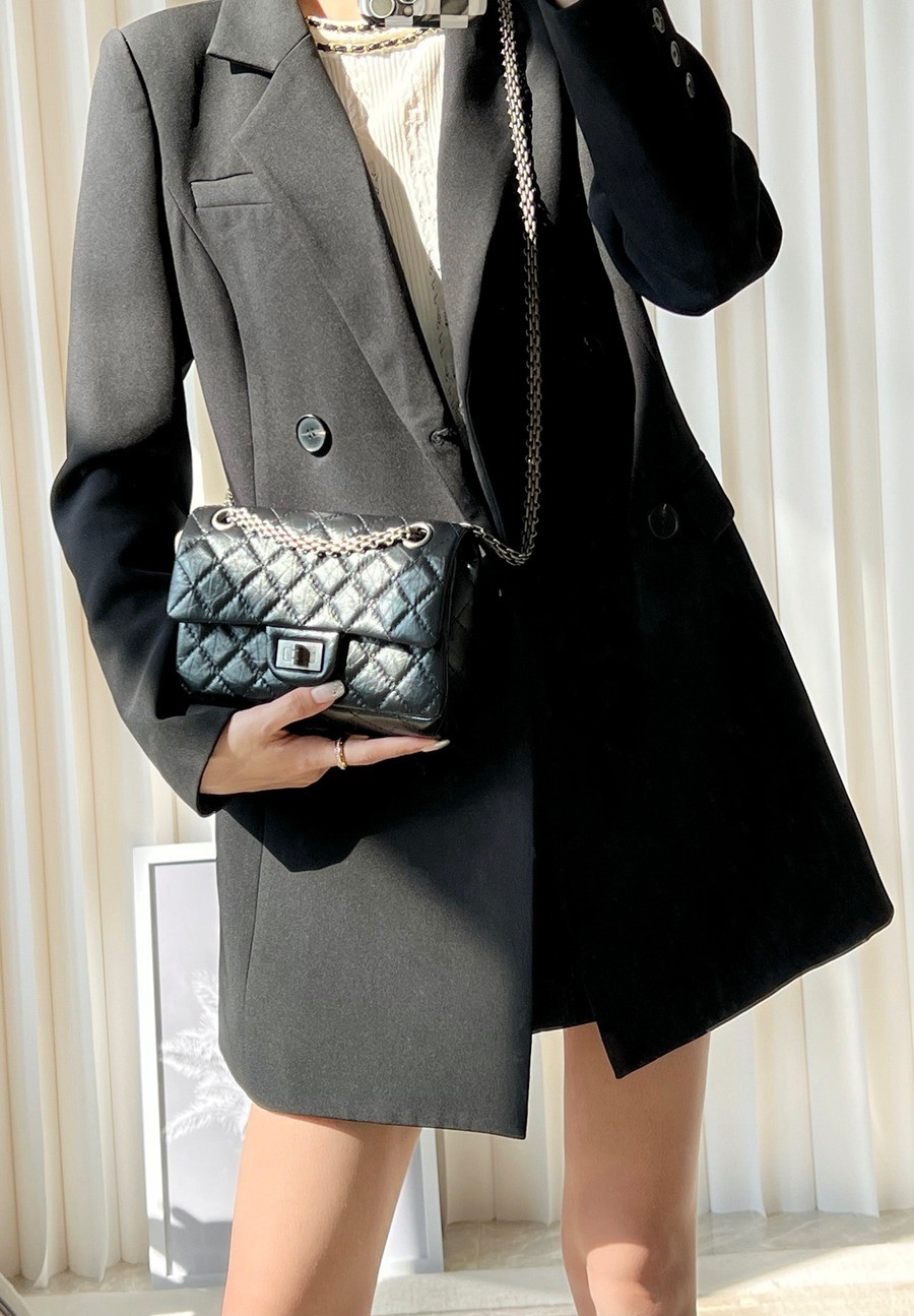 2.55 海綿皮牛皮20CM 銀扣_13