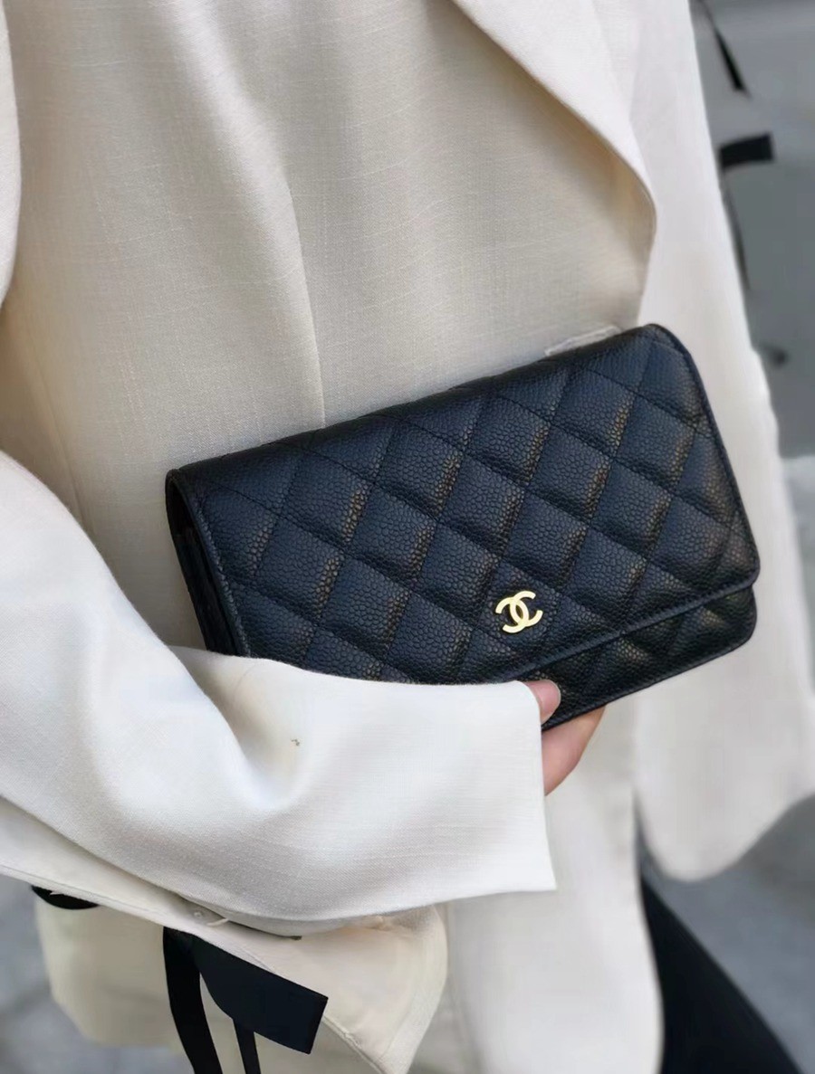 經典款 WOC 黑色 金扣_17