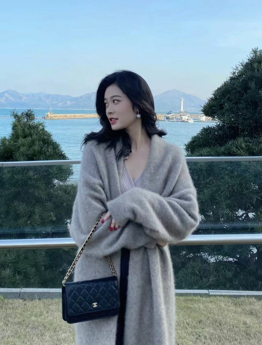 經典款 WOC 黑色 金扣_21