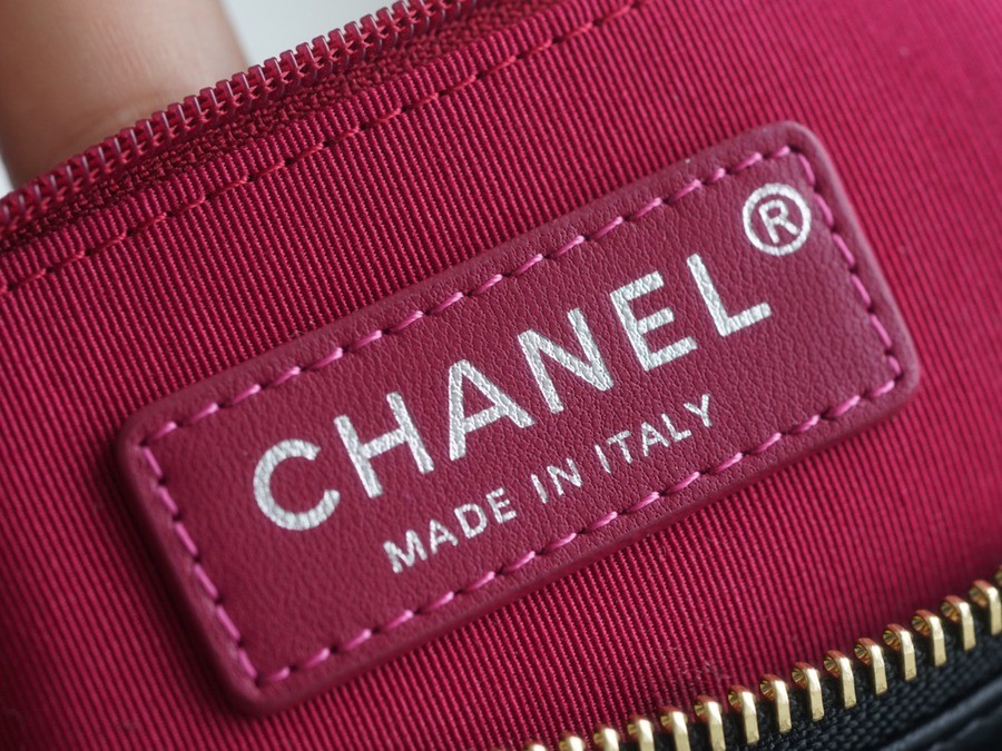 經典流浪包 黑色 20CM_6