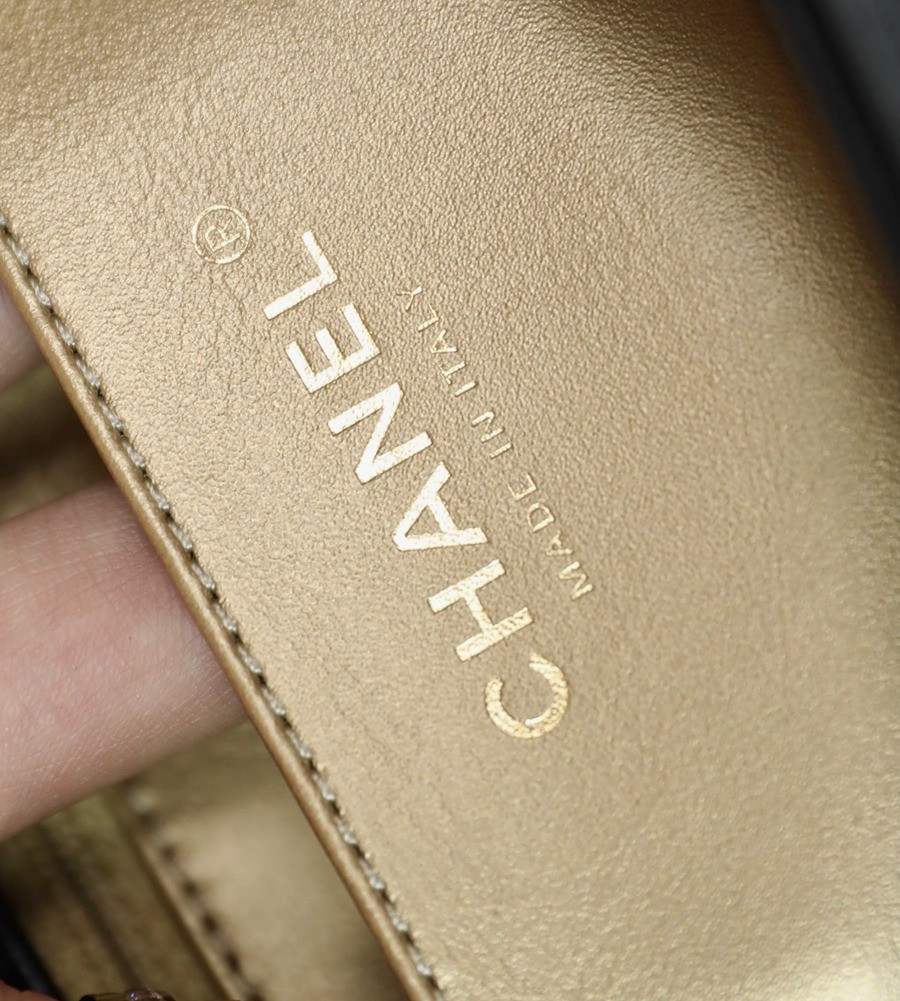 CF 經典款 金球 Mini 羊皮 黑色 金扣_11