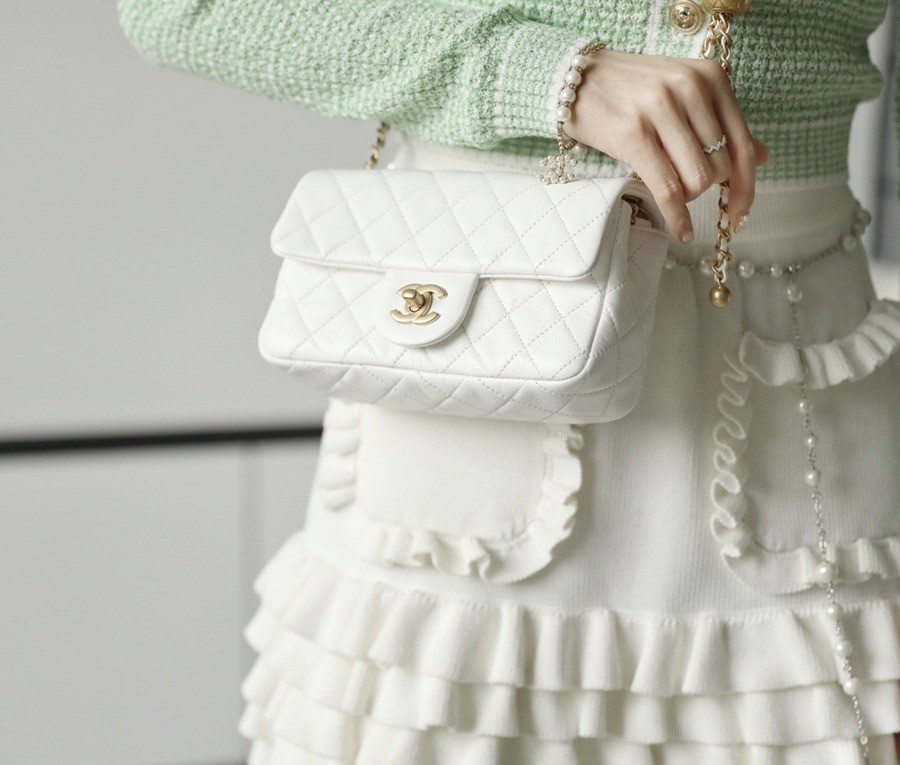 CF 經典款 金球 Mini 羊皮 白色 金扣_11