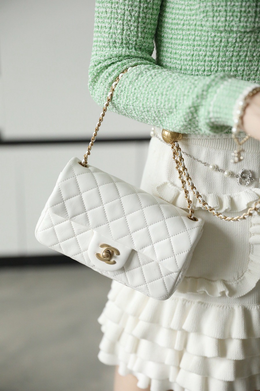 CF 經典款 金球 Mini 羊皮 白色 金扣_13