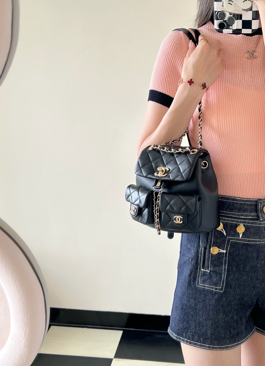 23A 青蛙雙肩包 亮面牛皮 黑色 小號_17