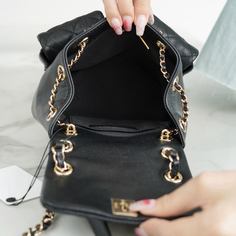 23P 青蛙雙肩包 荔枝紋牛皮 黑色 小號_3