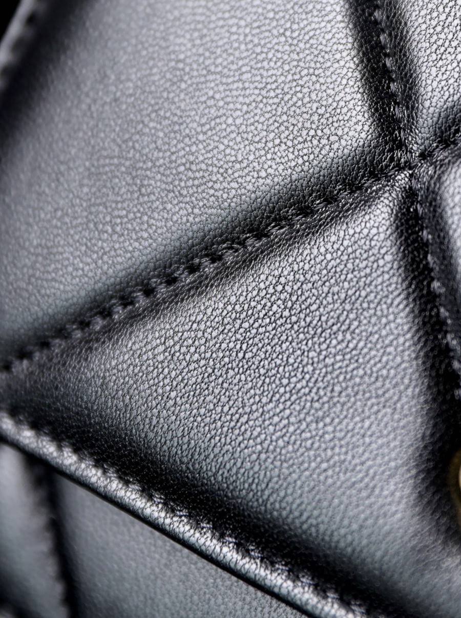 19 WOC 小羊皮 黑色 金扣_4