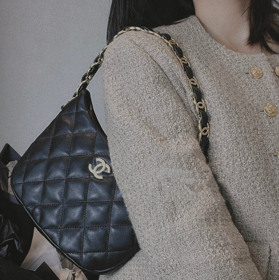 22K Hobo 小號腋下包 黑色_10