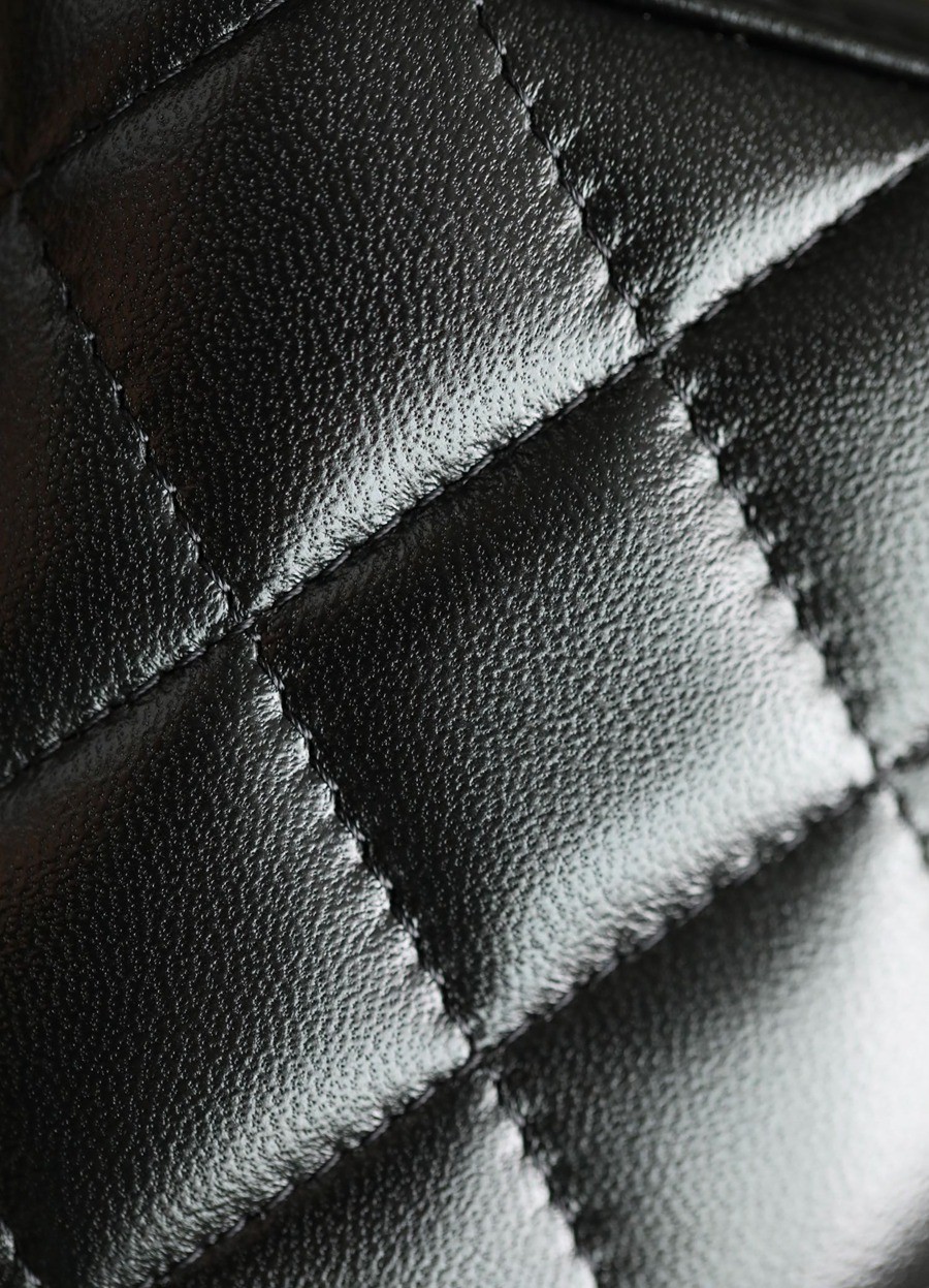 經典 金球化妝包 羊皮黑色 金扣_2