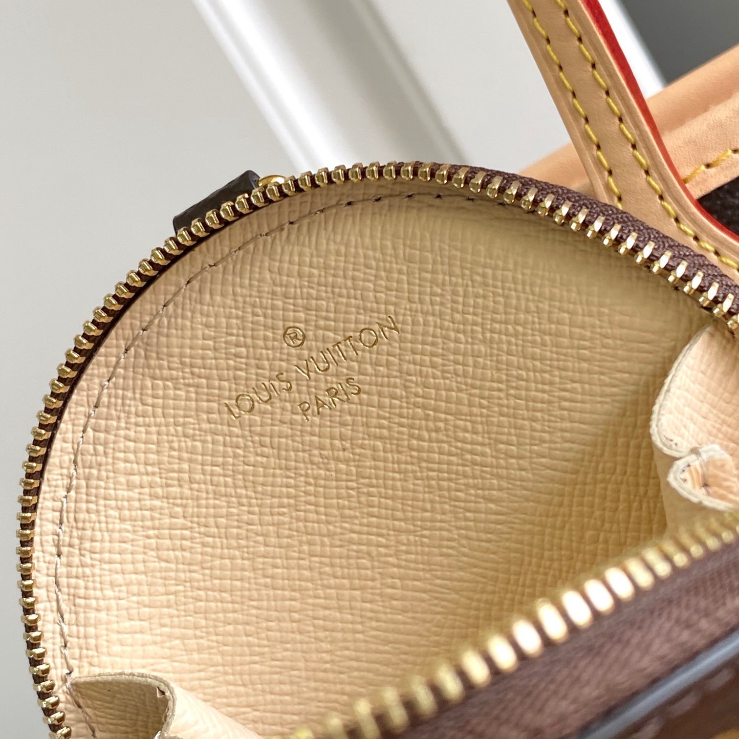 M46705 Neverfull BB 手袋_9