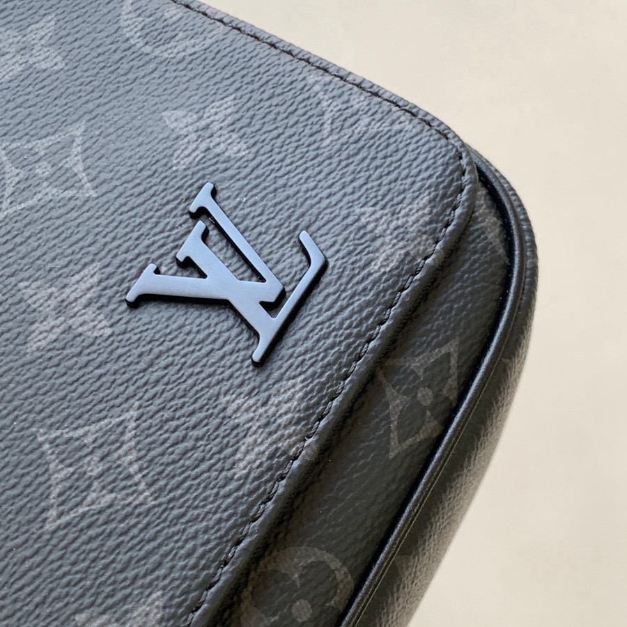 M46255 District 小號郵差包_10