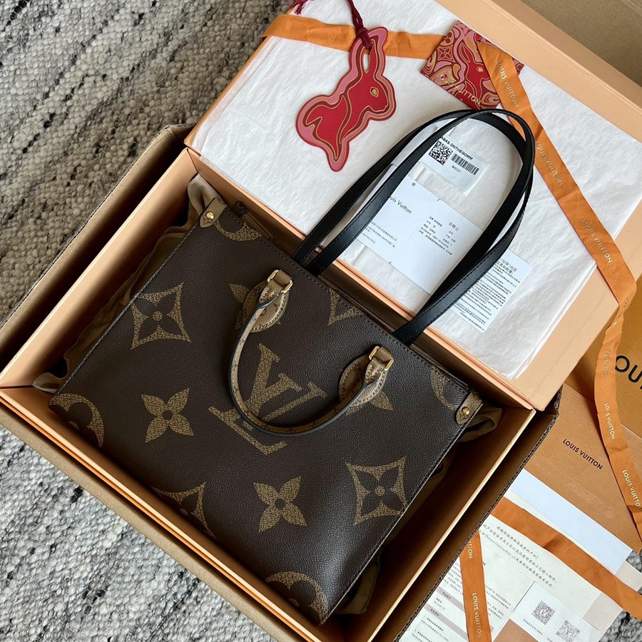 M45321OnTheGo中號手袋_11