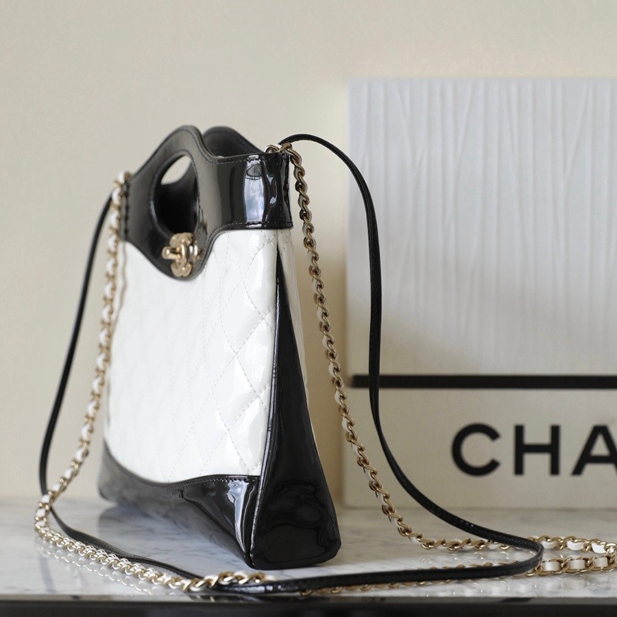 小香 23A 迷你31Bag購物袋 黑/白_2