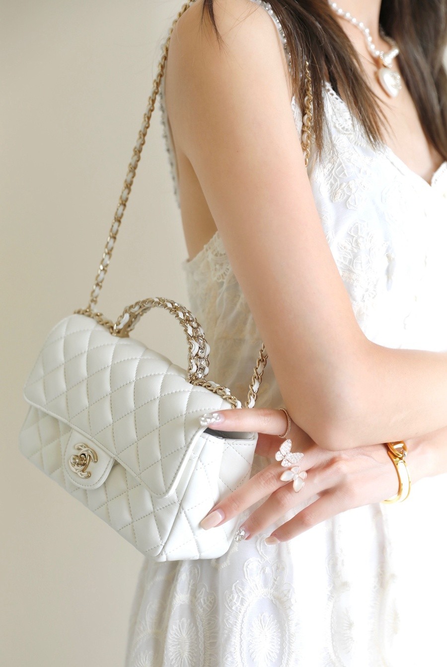 小香 23A 水鑽手提口蓋包 白色小號_22