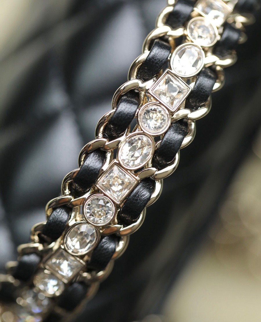 小香 23A 水鑽手提口蓋包 黑色小號_16