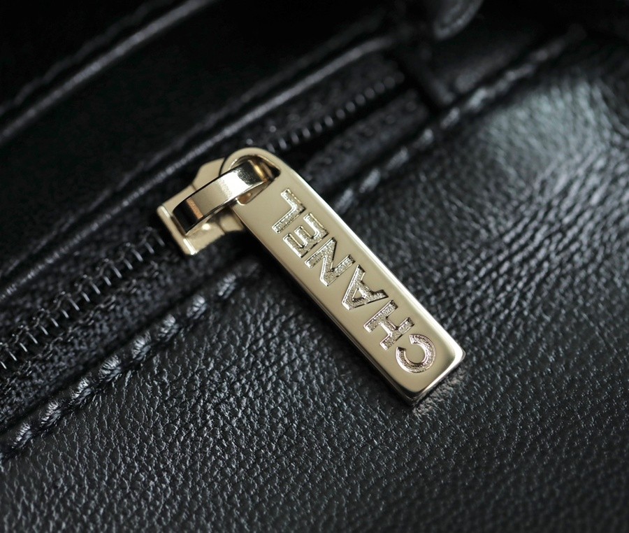 小香 23A 水鑽手提口蓋包 黑色小號_22