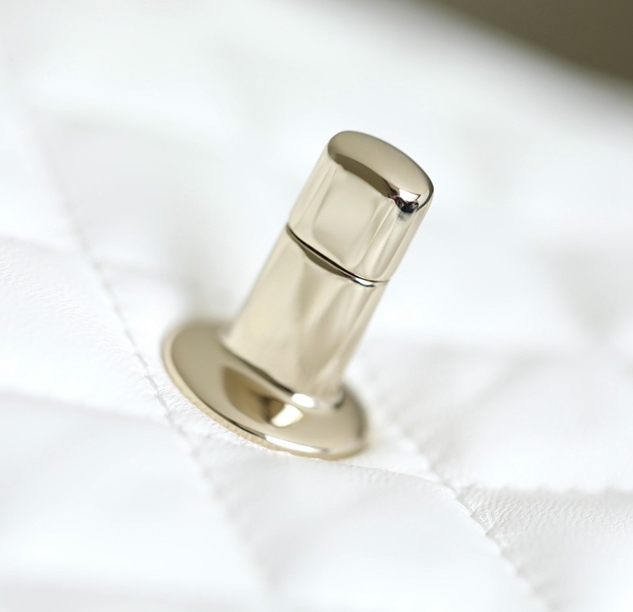 小香 23A 水鑽手提口蓋包 白色mini_13